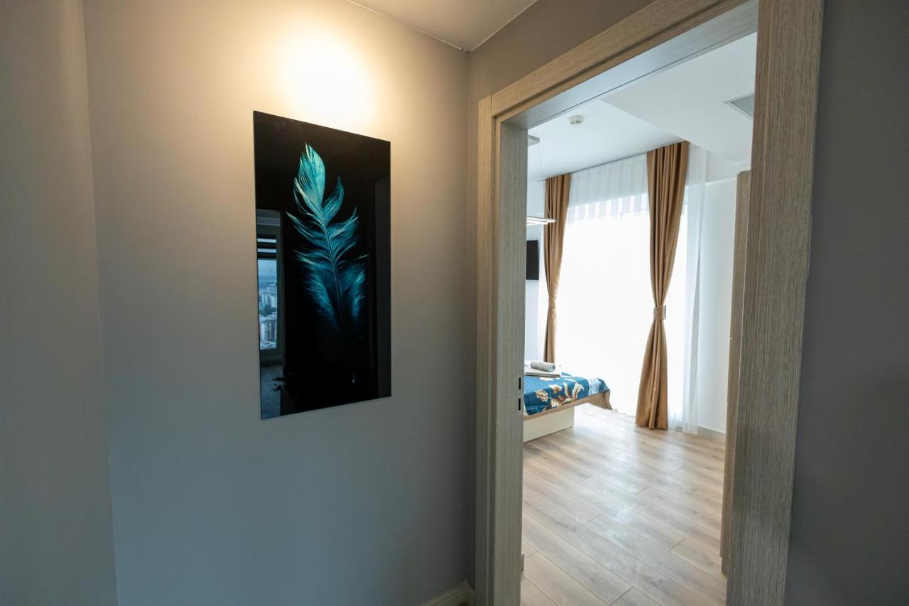 19Th & 18Th Floor Secure Apartments With Pool & Fitness & Parking Included In Price Skopje Exterior photo