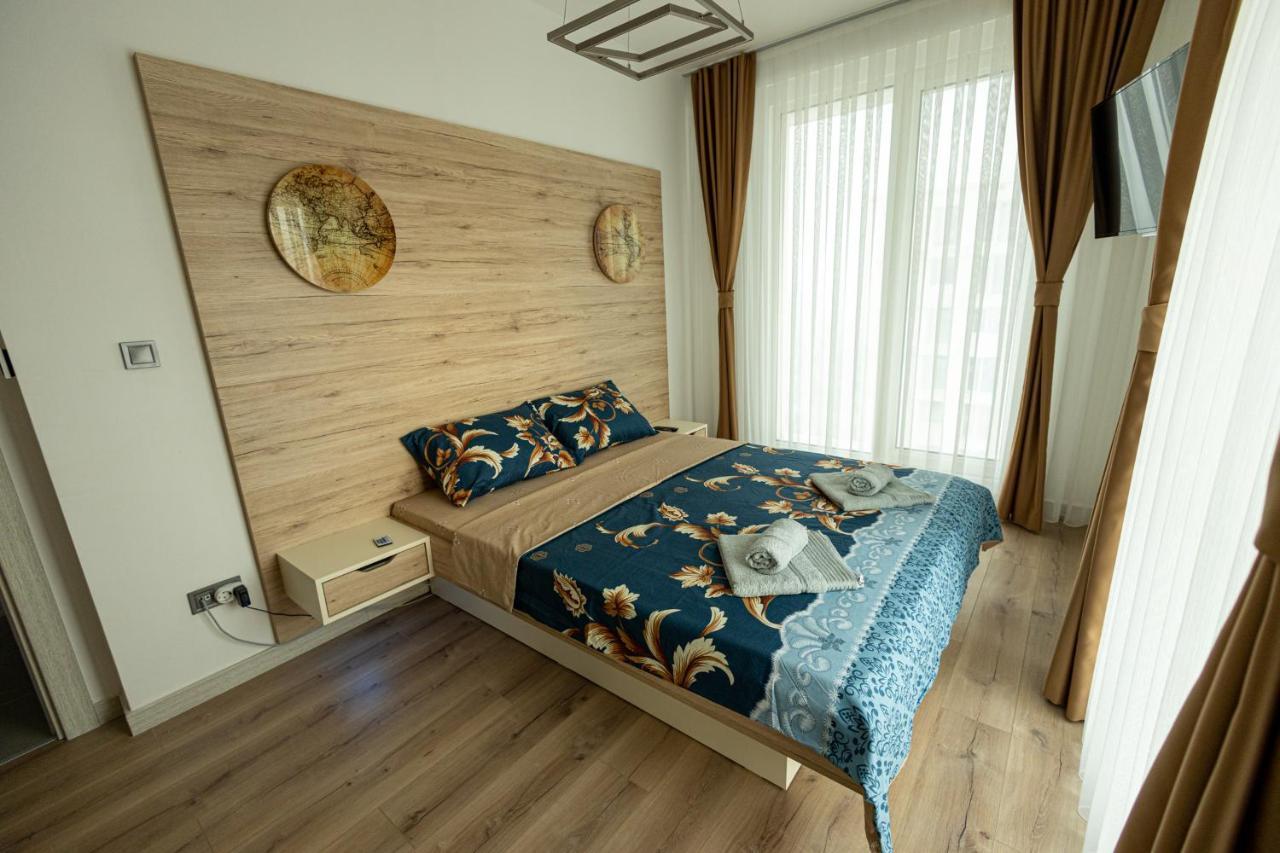 19Th & 18Th Floor Secure Apartments With Pool & Fitness & Parking Included In Price Skopje Exterior photo