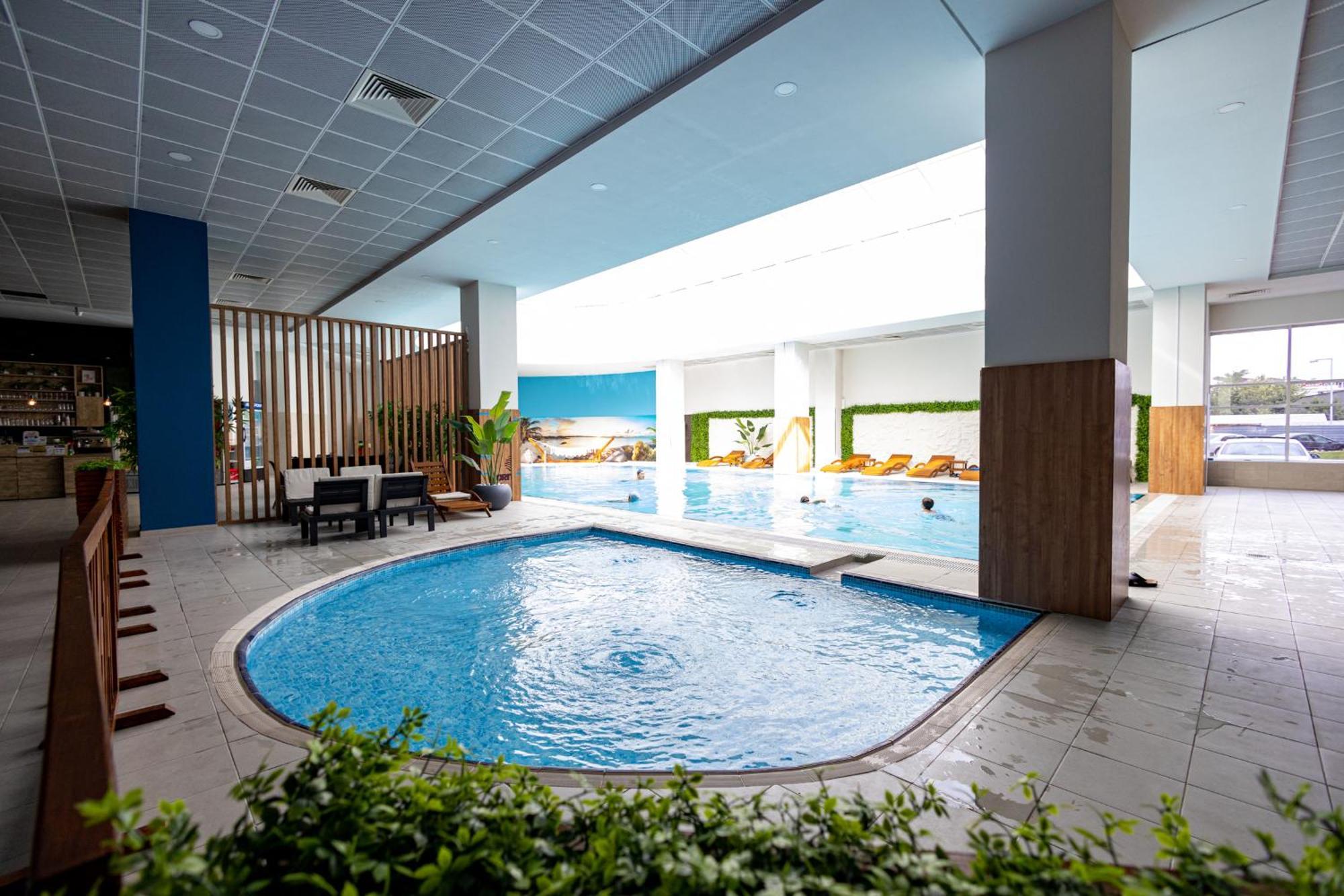 19Th & 18Th Floor Secure Apartments With Pool & Fitness & Parking Included In Price Skopje Exterior photo