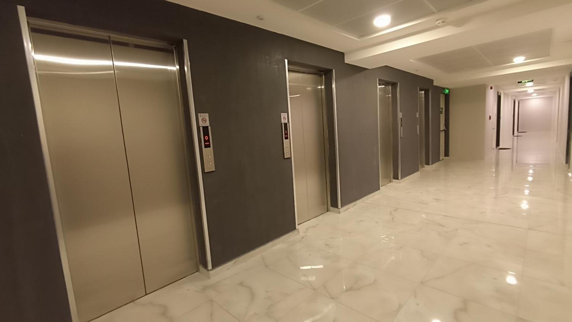 19Th & 18Th Floor Secure Apartments With Pool & Fitness & Parking Included In Price Skopje Exterior photo