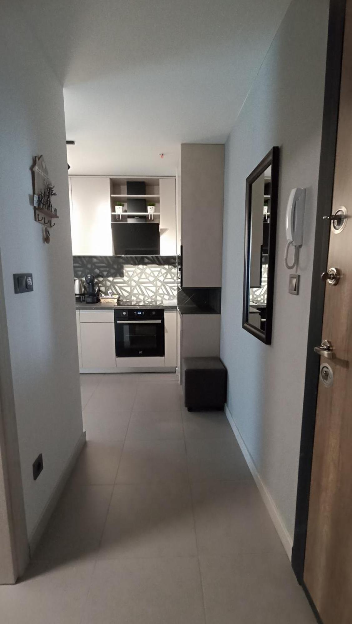 19Th & 18Th Floor Secure Apartments With Pool & Fitness & Parking Included In Price Skopje Exterior photo