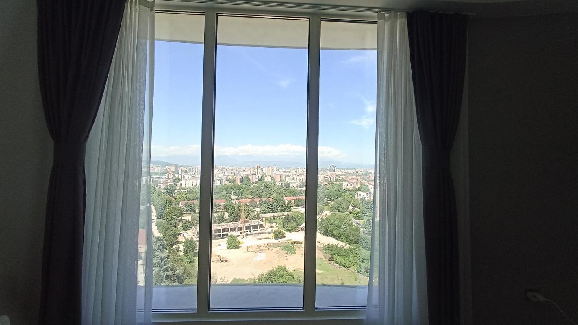 19Th & 18Th Floor Secure Apartments With Pool & Fitness & Parking Included In Price Skopje Exterior photo