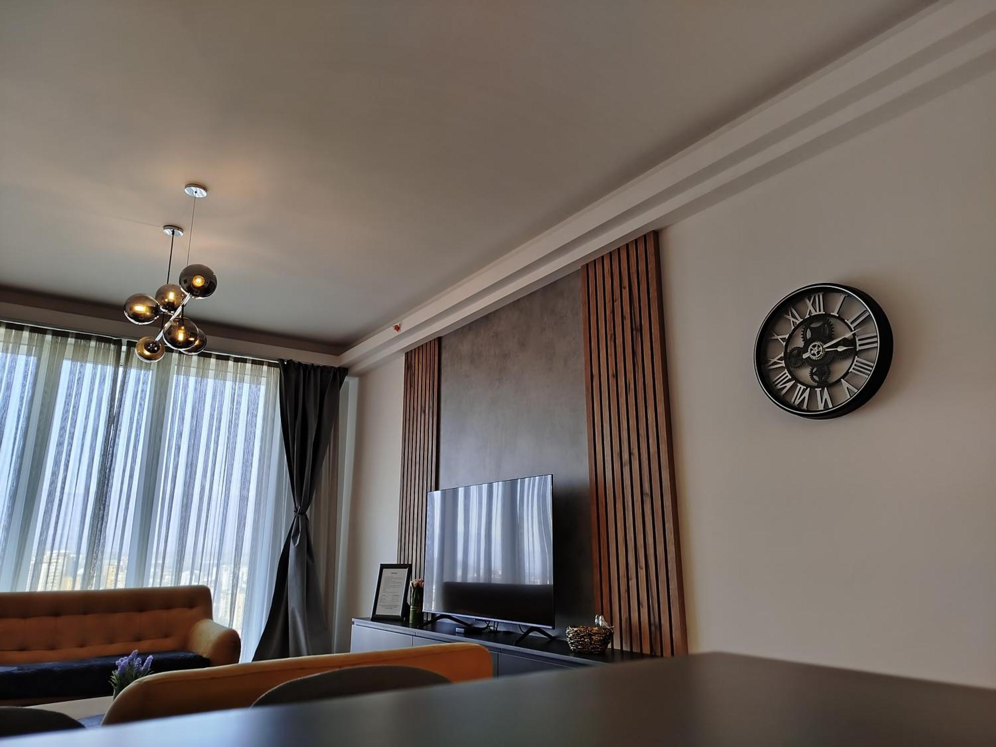 19Th & 18Th Floor Secure Apartments With Pool & Fitness & Parking Included In Price Skopje Exterior photo